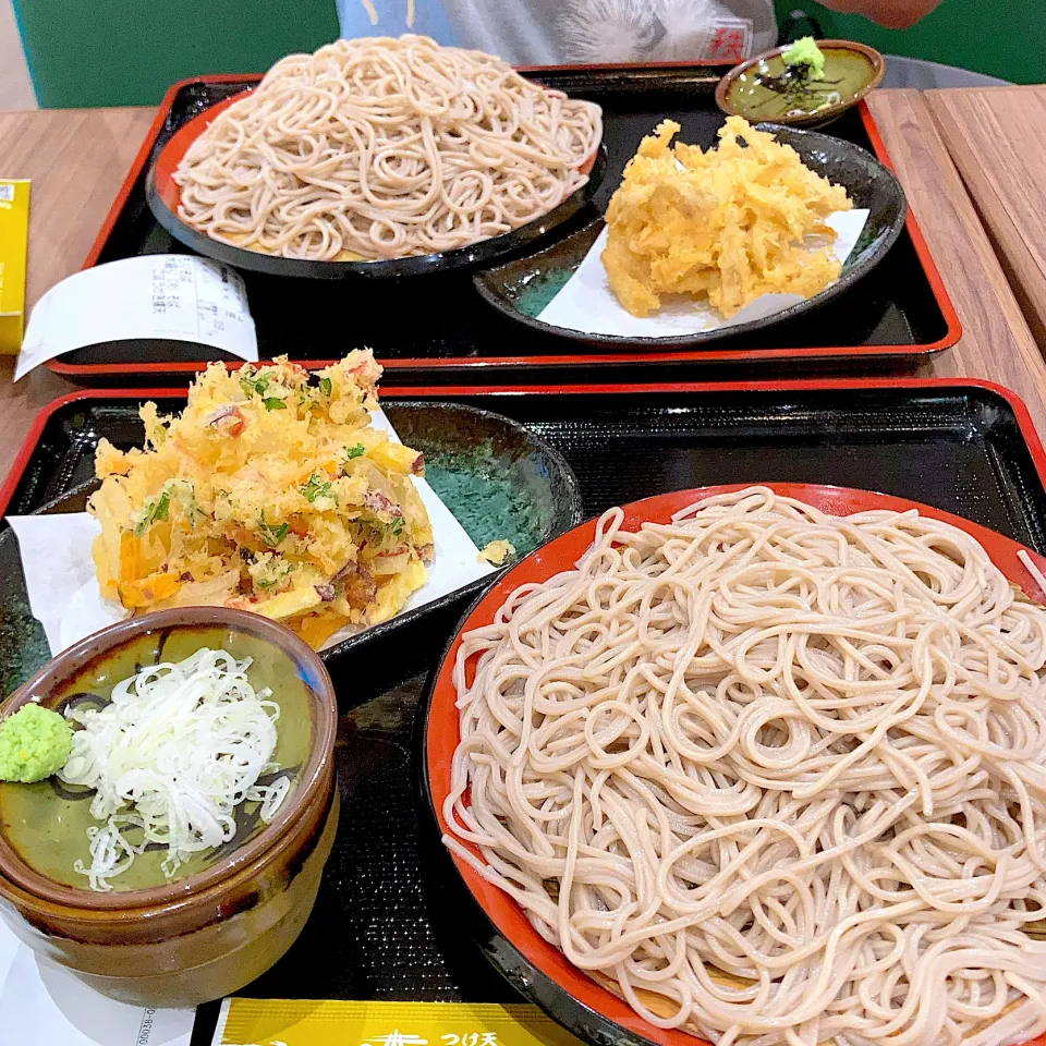 Snapdishの料理写真:蕎麦と野菜かき揚げ|akkoさん