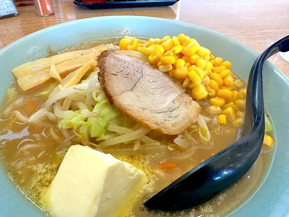 Snapdishの料理写真:味噌バターコーンらーめん@富山・サッポロラーメンマリモ|らーめん好き！さん