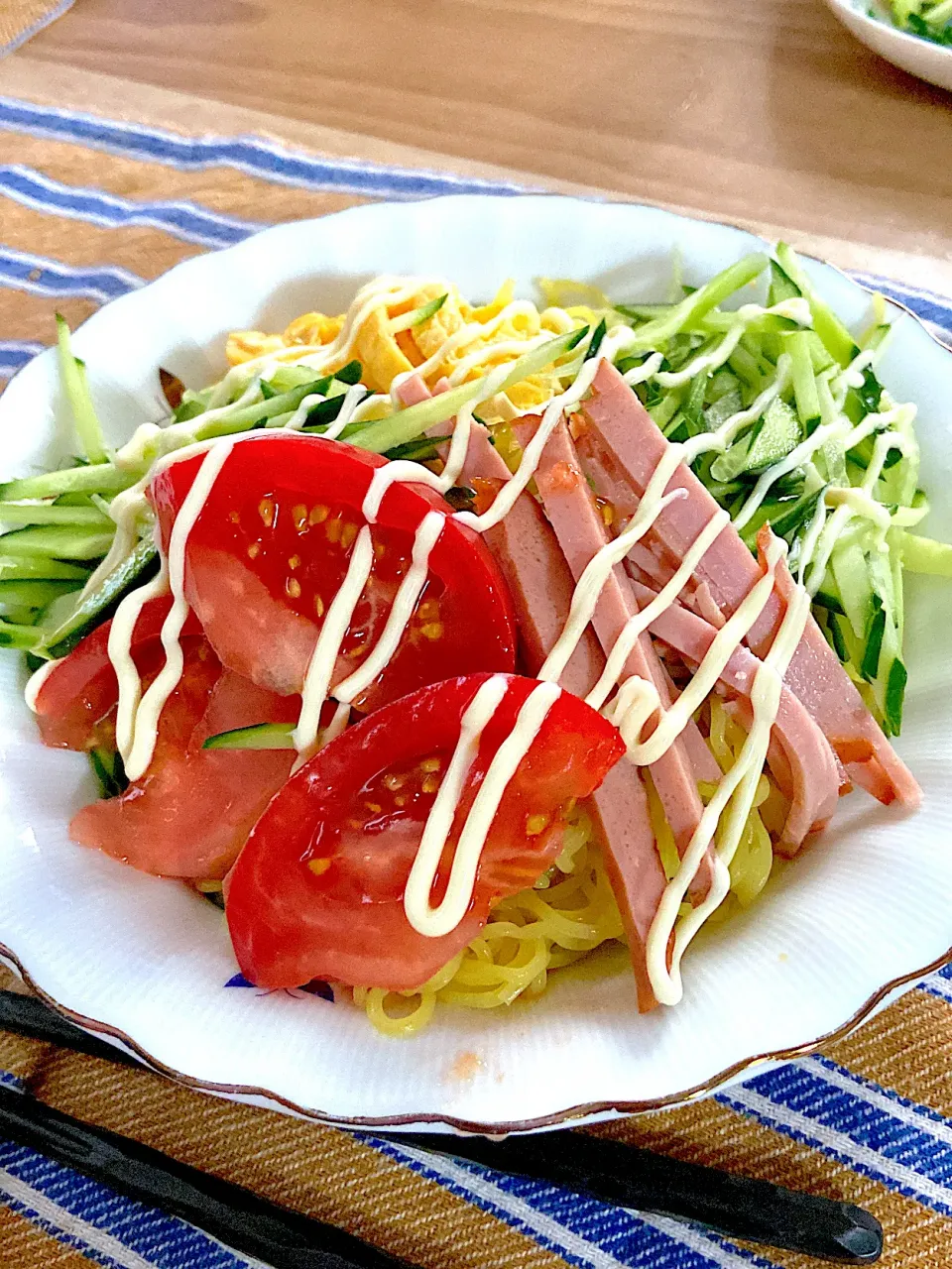 トマトとキュウリたっぷり冷やしラーメン|renharuruさん