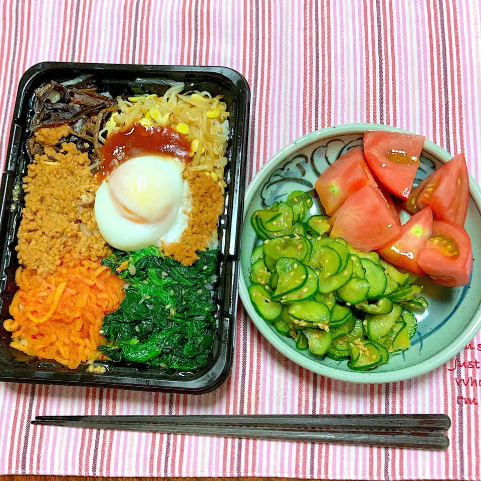 キュウリの酢の物とトマト|akkoさん