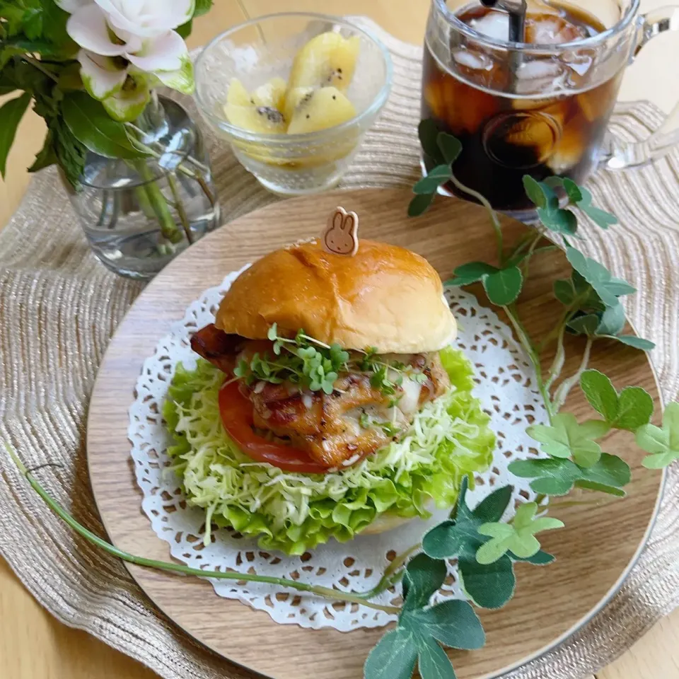 7/28❤︎チーズ照り焼きチキンバーガー🍔🌱|Makinsさん