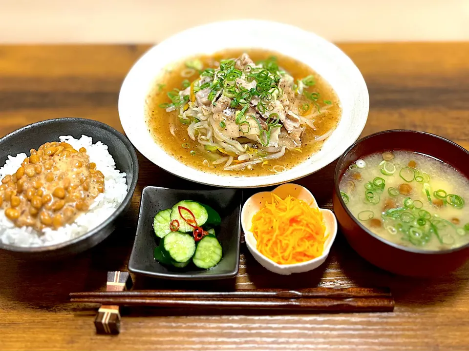 蒸し野菜と豚バラのあんかけ定食|ぽんかんさん