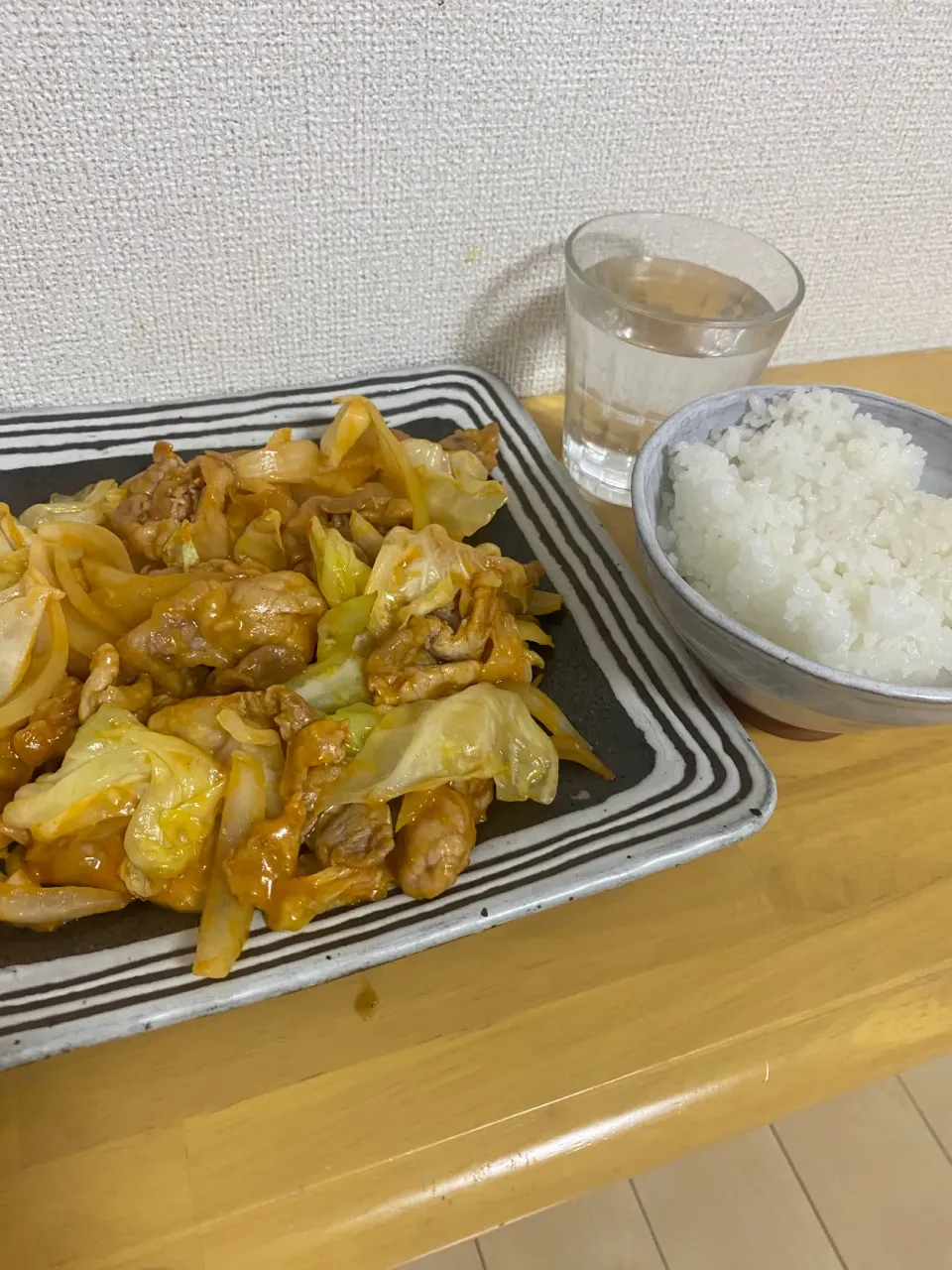 Snapdishの料理写真:チーズの豚こまキャベツのカレー炒め|y.s__che_fさん