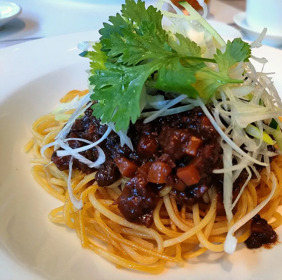 肉味噌焼きそば|ホテルニューオータニ大阪マネージメントサービス部さん