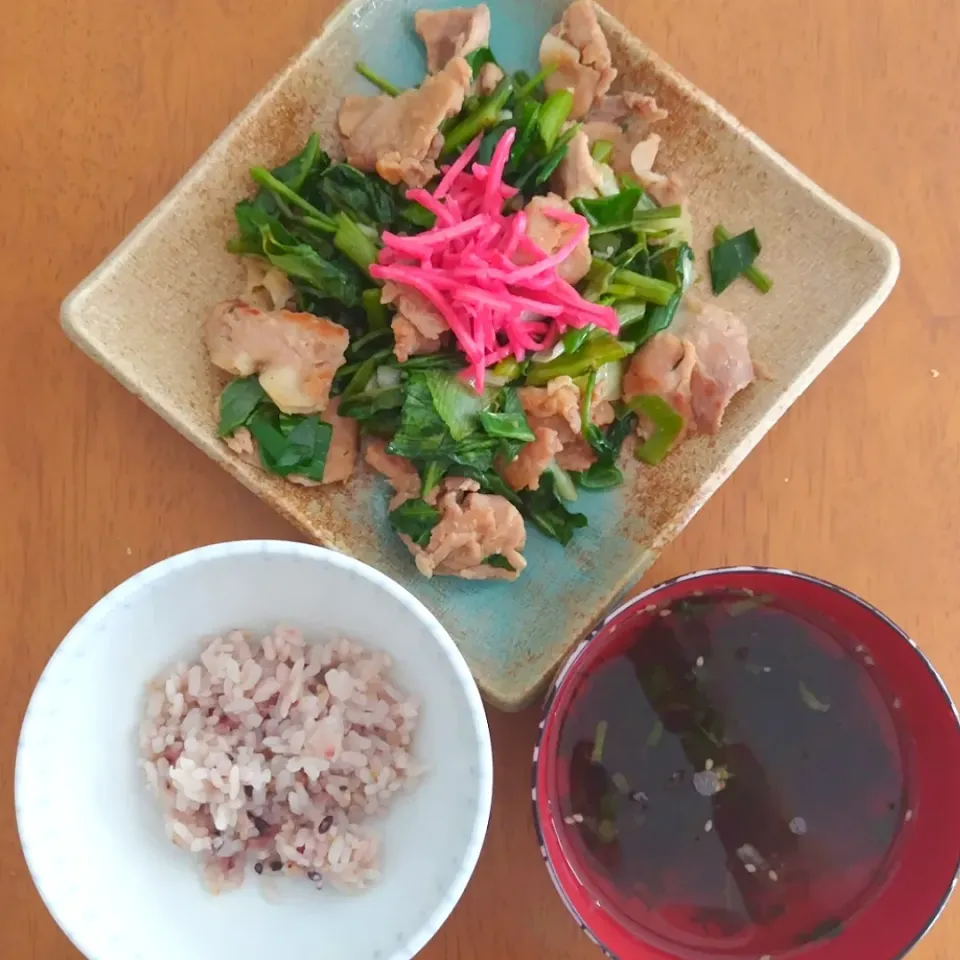 2023 0722　空芯菜と豚肉の甘口醤油炒め　もずくスープ|いもこ。さん