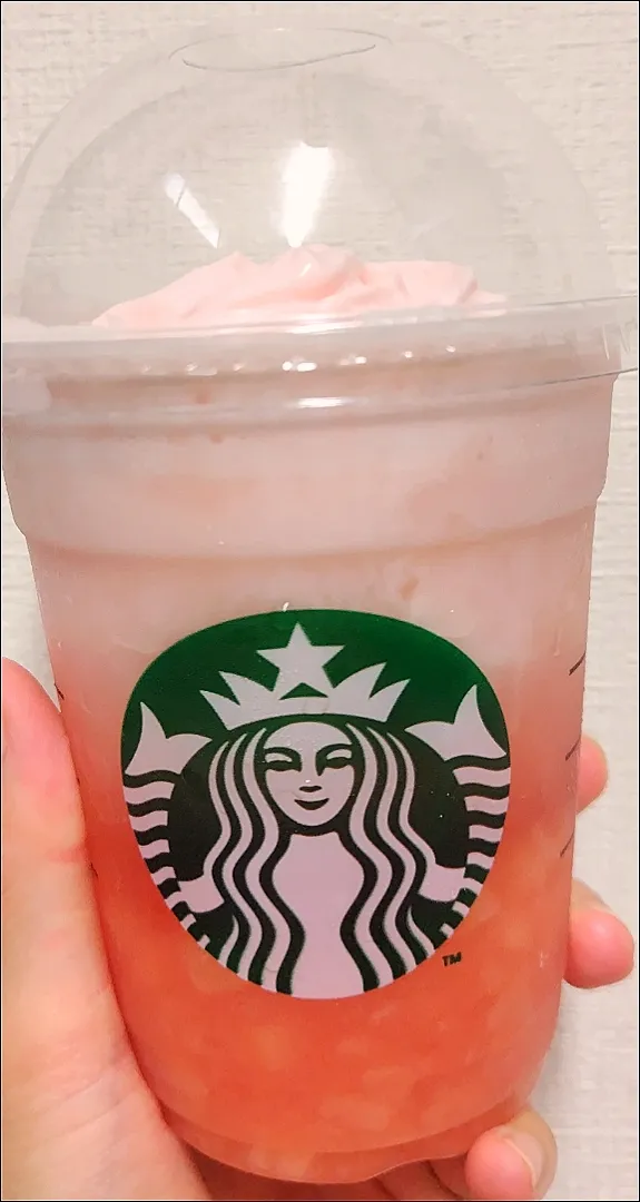 2023 0722　おやつに桃フラペチーノ🍑|いもこ。さん