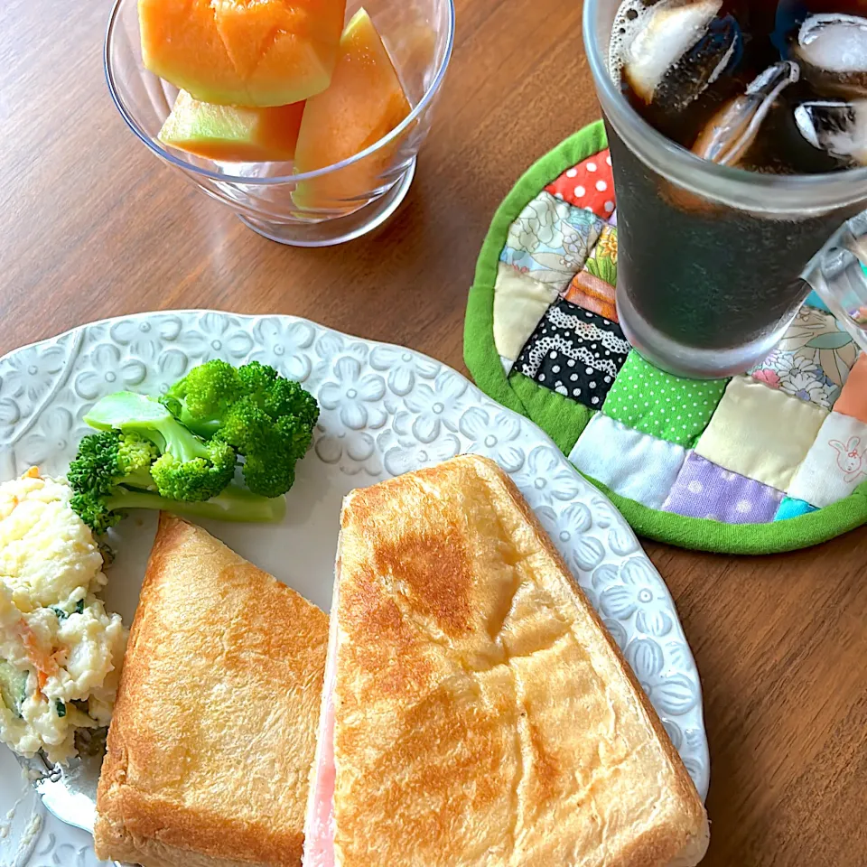 本日の朝食|こまめさん