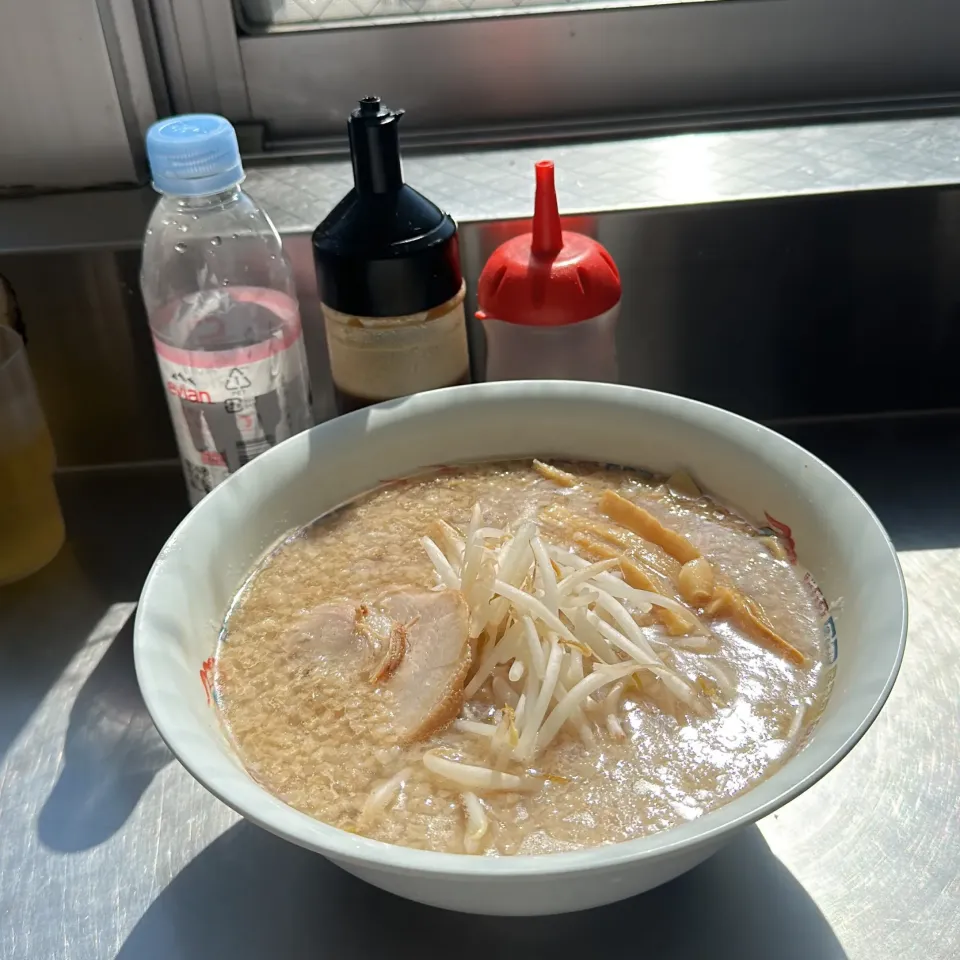 Snapdishの料理写真:ラーメン|Hajime Sakaiさん