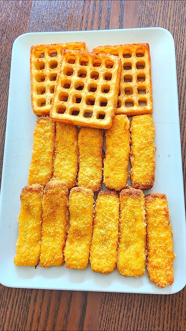 Potato Waffles & Fish Fingers|5Spoonfuls🍴さん