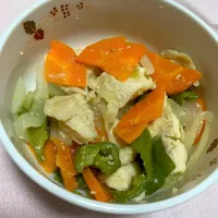 Snapdishの料理写真:鶏肉と野菜の味噌炒め|しーるさん