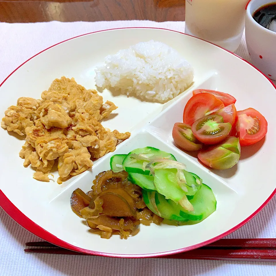 炒り卵と夏野菜|akkoさん