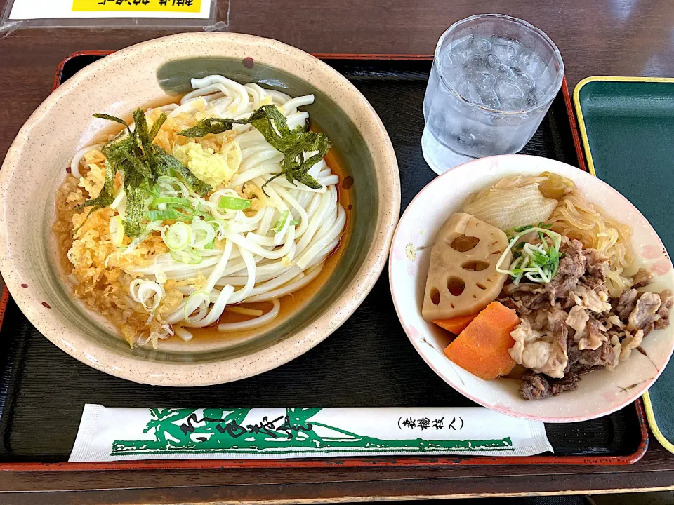 ぶっかけうどんと肉じゃが|しのぶさん