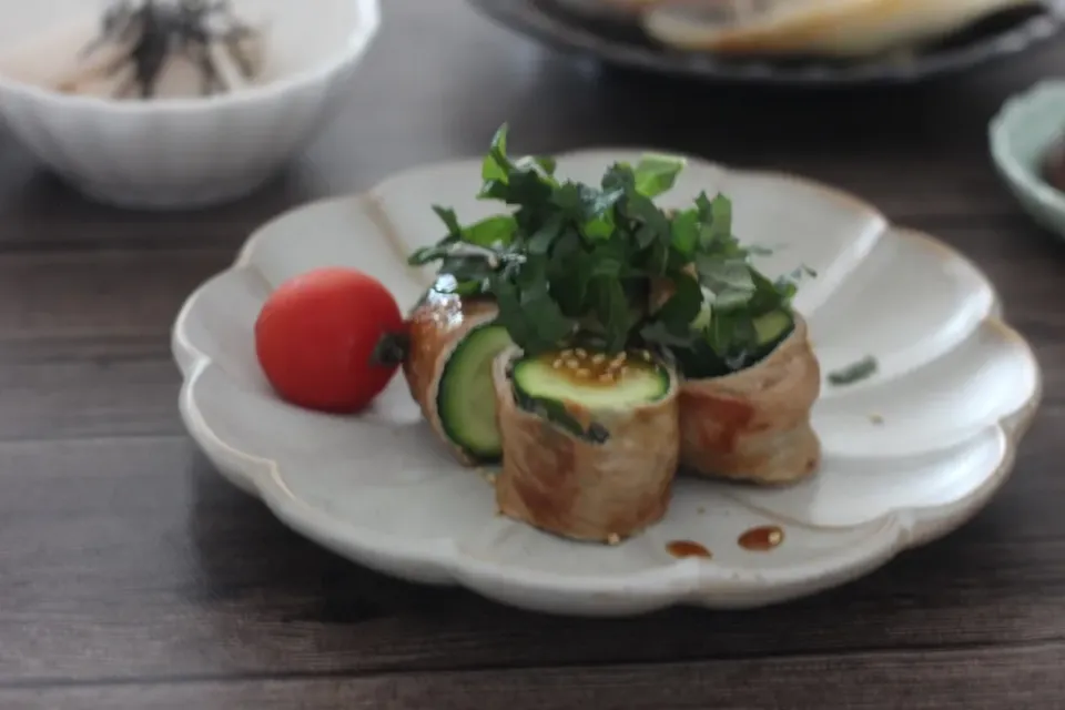 ズッキーニの豚肉巻き梅ごま照り焼き|ちいさなしあわせキッチンさん