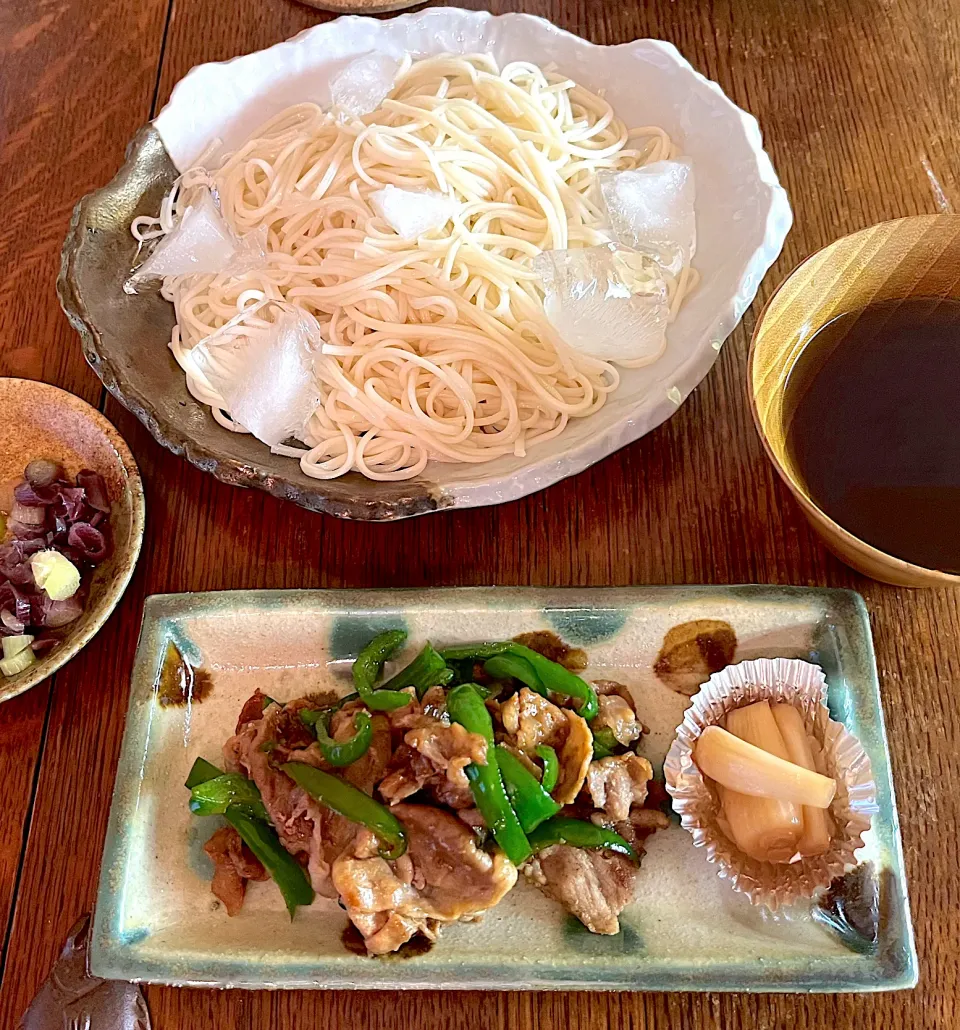 ランチ♯半田そうめん♯青椒肉絲|小松菜さん