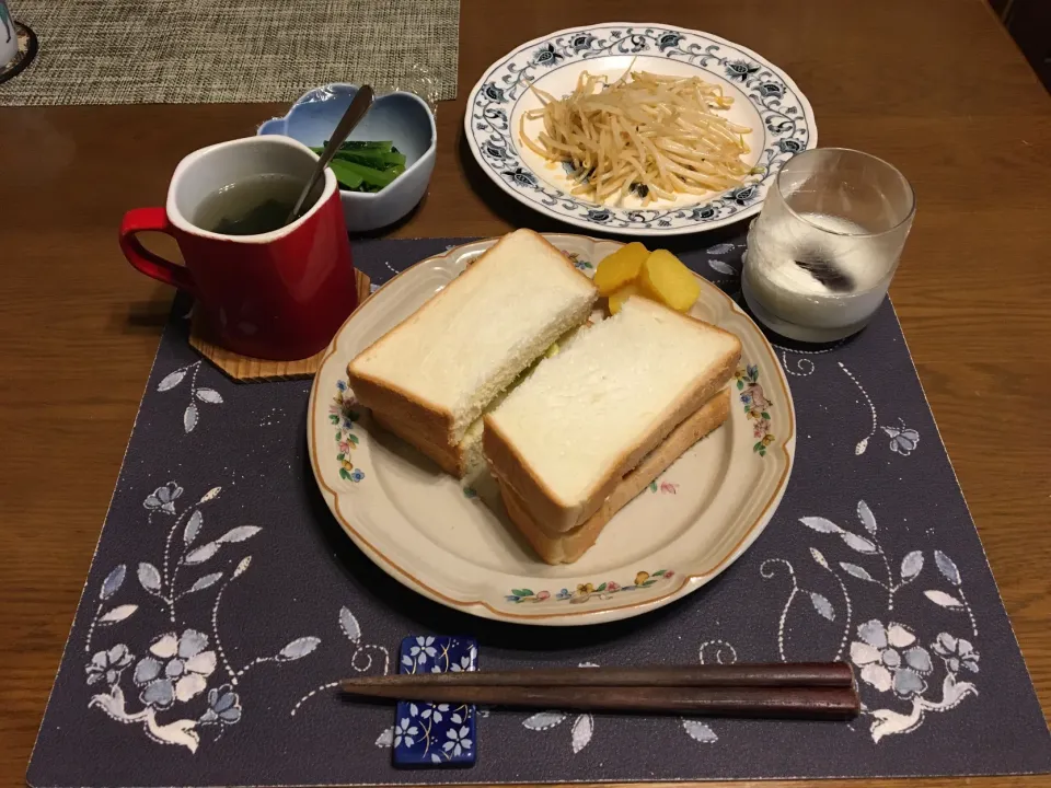 ポークソテーサンドイッチ(昼飯)|enarinさん