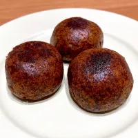 Snapdishの料理写真:黒糖かりんとう饅頭|hinoyakomaさん