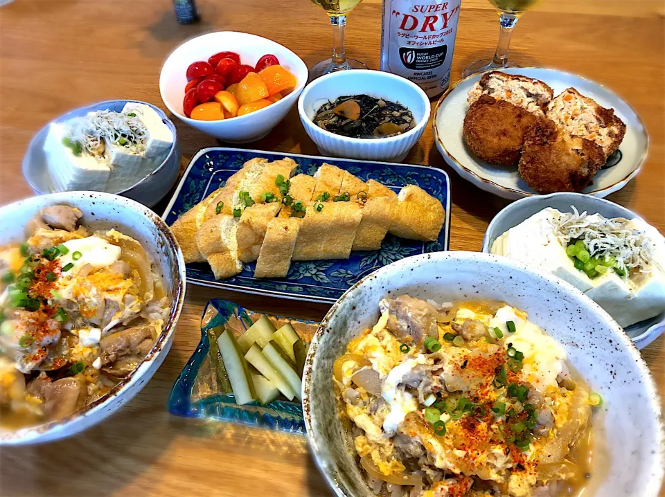 親子丼　焼き油揚げ　冷奴　etc|じゅんさんさん