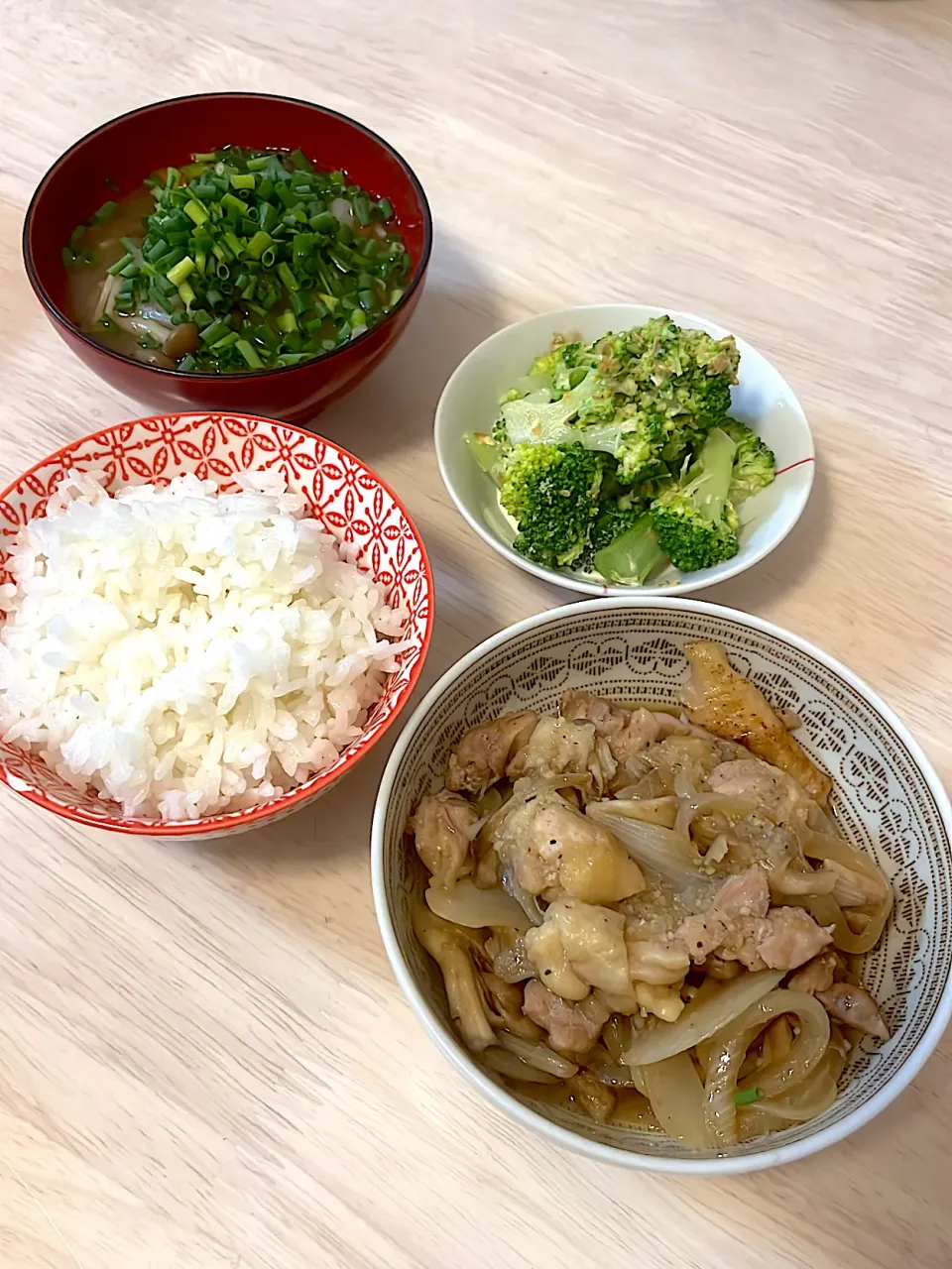 鶏肉と玉ねぎの塩ダレ炒め|はぁたんこぶさん