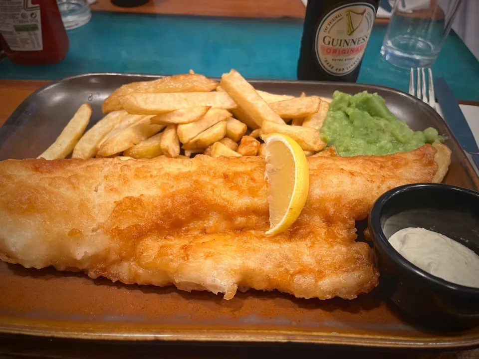 Fish and Chips and Guinness beer|Laki Maikaʻiさん