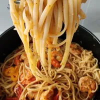 Snapdishの料理写真:Spicy Prawn Linguine|5Spoonfuls🍴さん