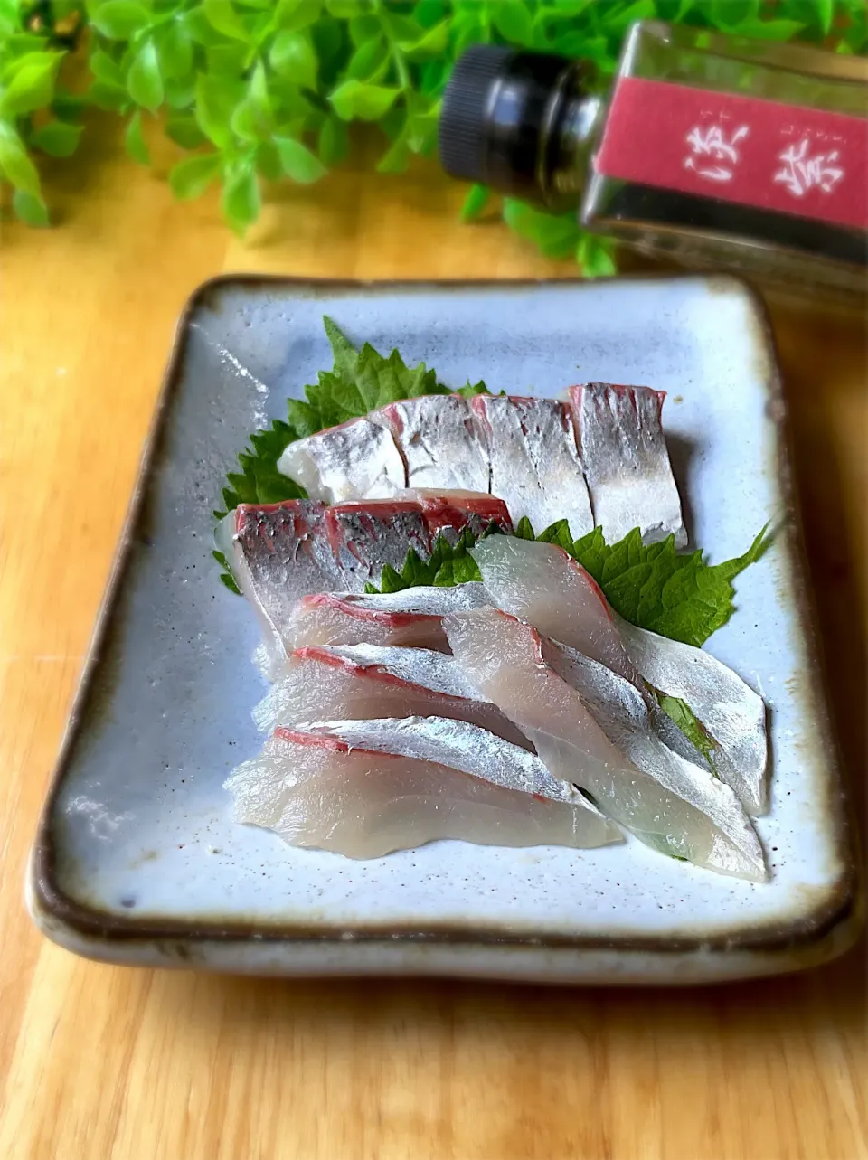 Snapdishの料理写真:釣り魚🎣鯵の刺身🐟|9421beruさん