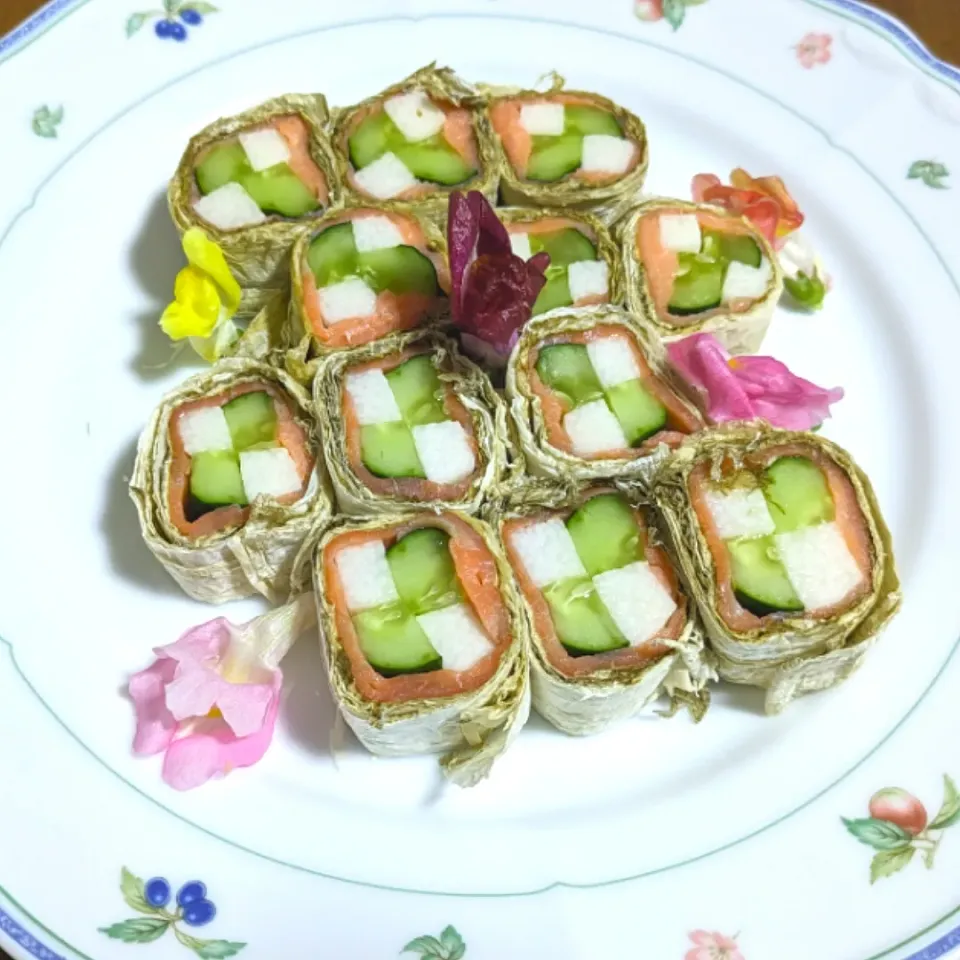 市松サーモンおぼろ昆布巻き|foodanalystＭＩＫＩさん