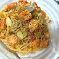 鮭とキャベツのトマトソーススパゲティーニ🍝☆|けんさん