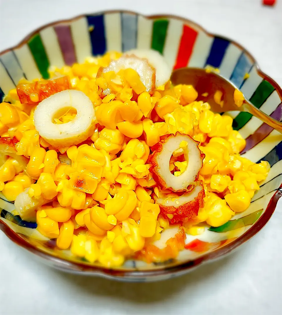 Snapdishの料理写真:とうもろこし🌽バター醤油|もっさんさん