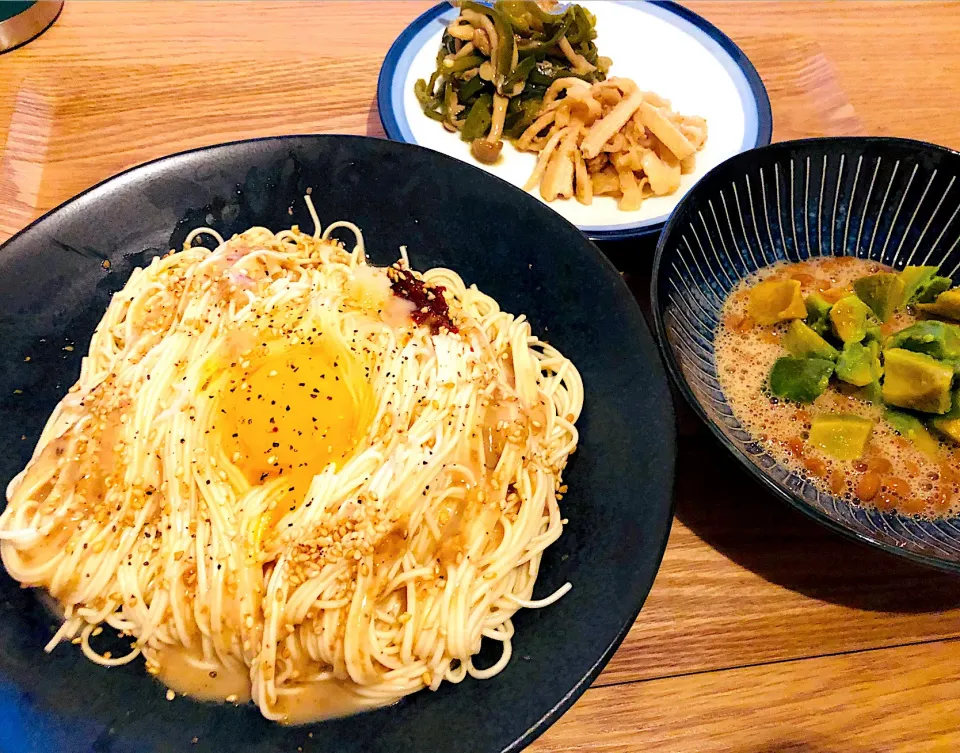 Snapdishの料理写真:冷麦　坦々麺風|窓辺のれもんさん