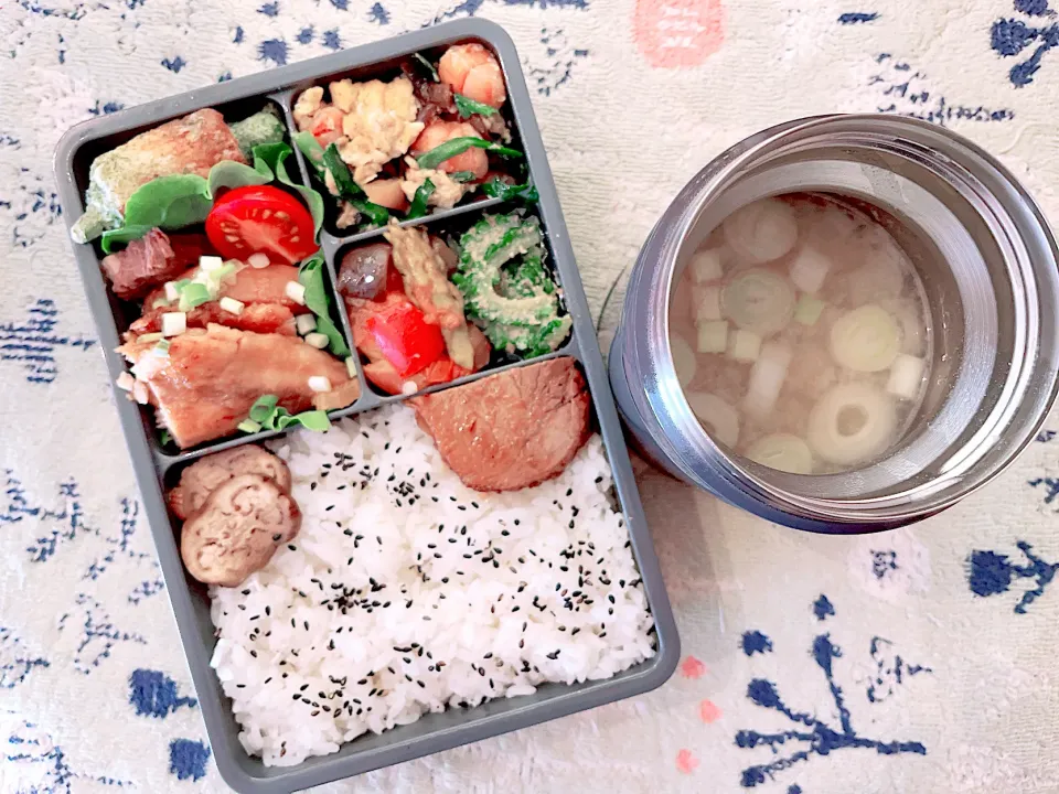 メカジキの焼き物のお弁当|とぴさん