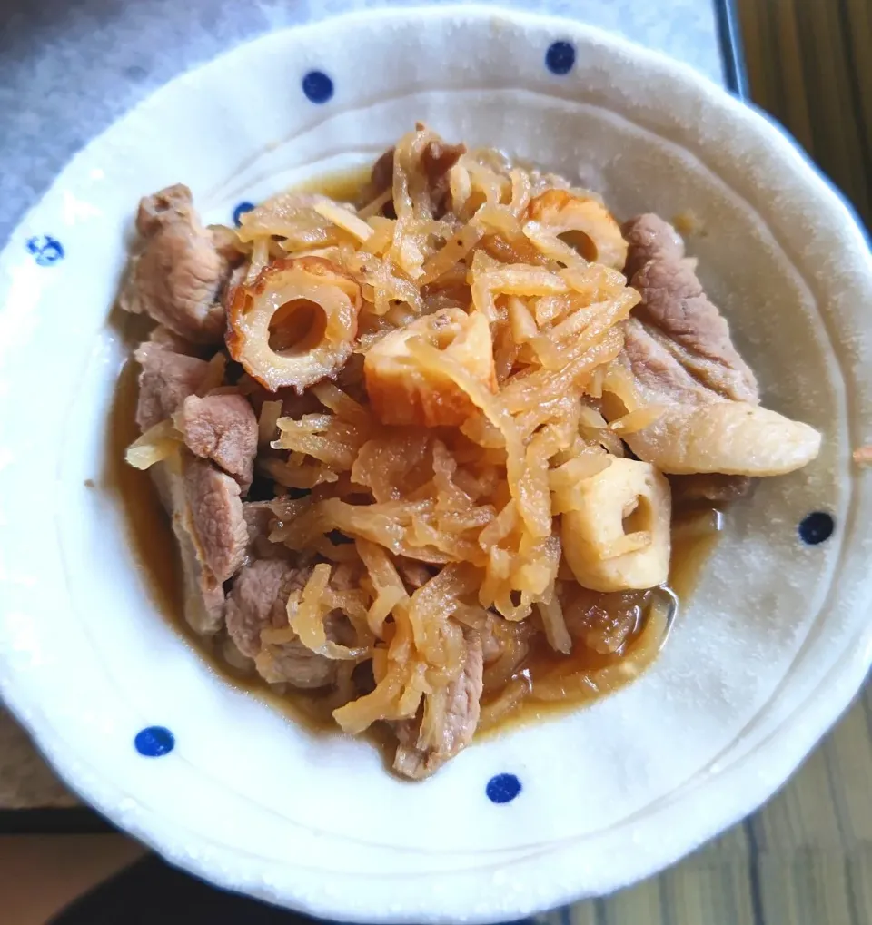 切り干し大根と豚肉こま切れの煮物。|郁ちゃんさん