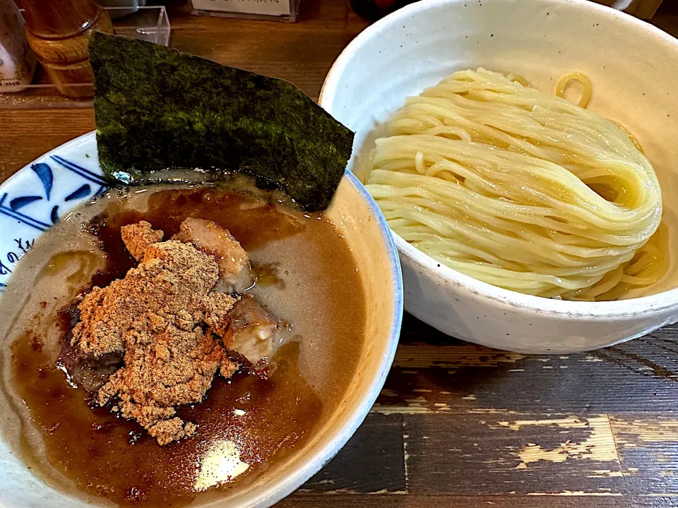 つけ麺中盛り肉増し|マハロ菊池さん