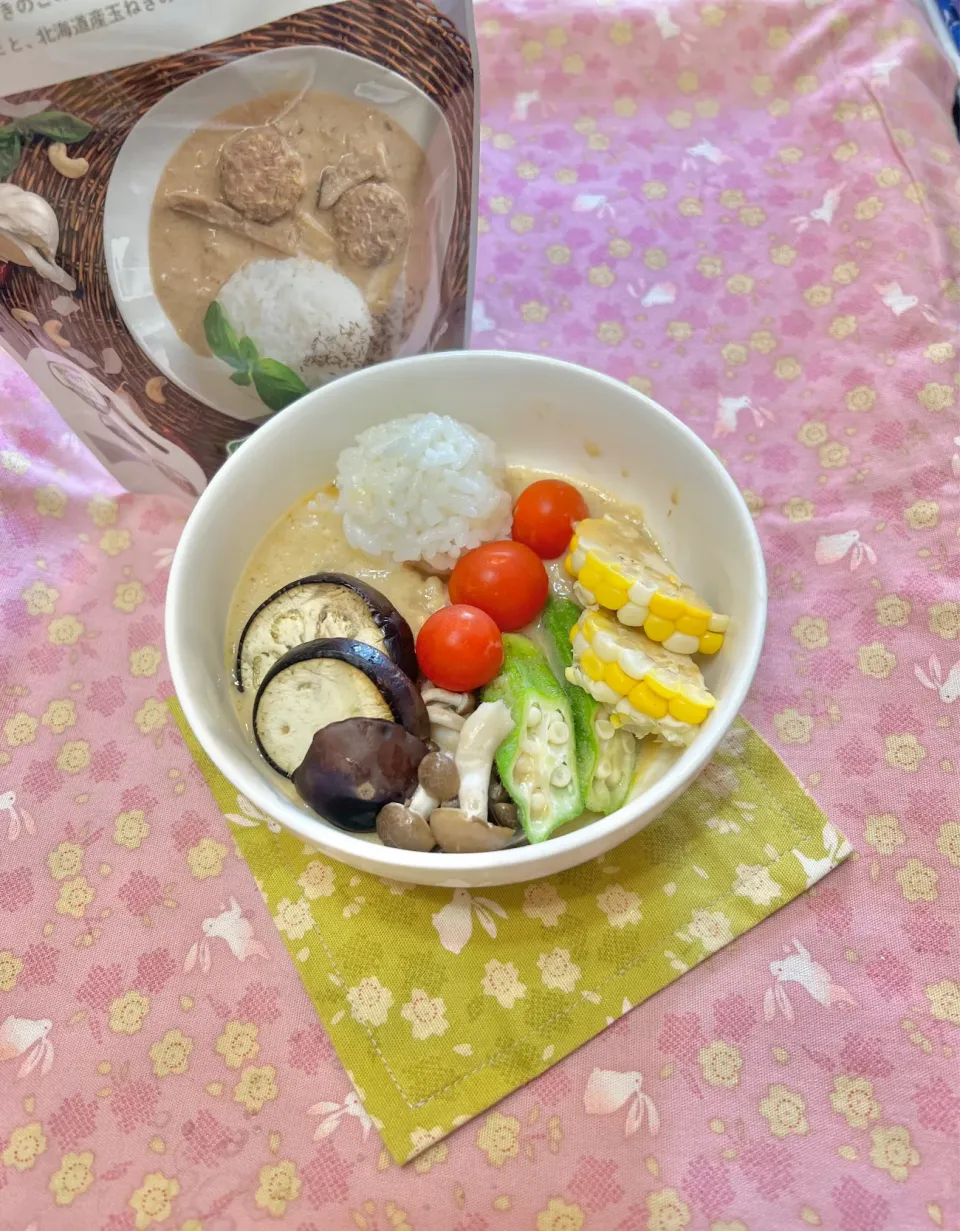 NIKUVEGEココナッツカレー☘️でヘルシーお夜食　8/2水|sweet homeさん