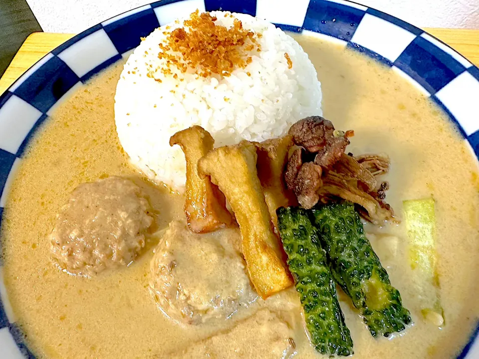 Snapdishの料理写真:❤️まーくん亭❤️NIKUVEGEココナッツ🥥カレー🍛|kuririnさん