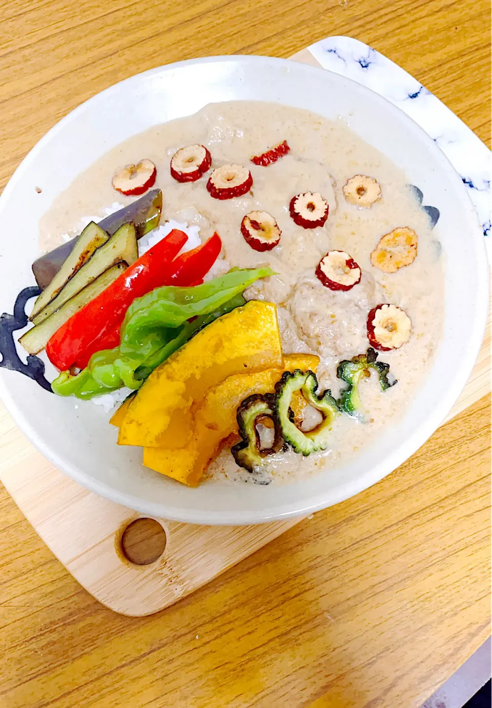 夏野菜たっぷり薬膳ベジミートカレー|Rumiさん