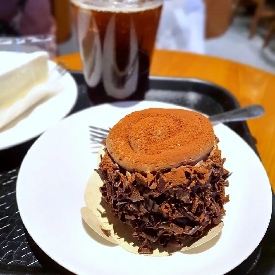 Snapdishの料理写真:Chocolate cake|Sobolさん