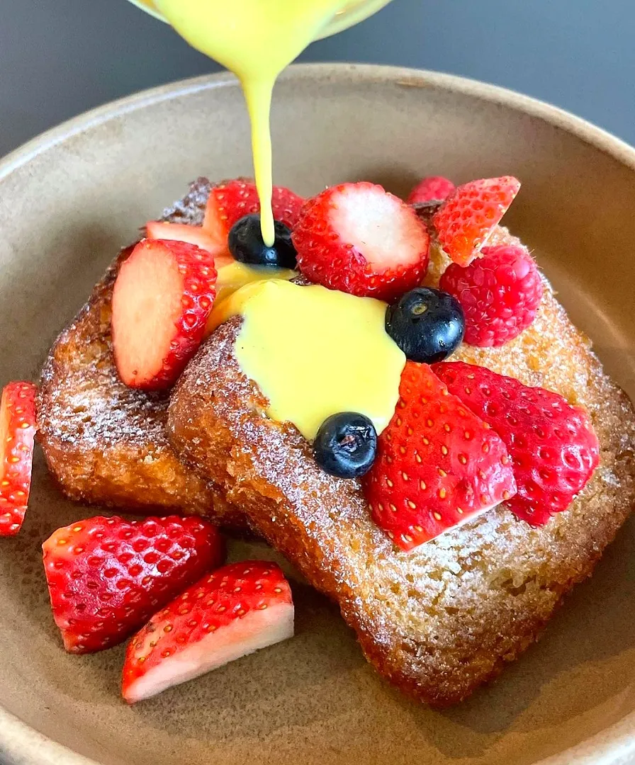 Yummy French Toast on Saturday 🍞🍓🍯🫶🏻🤤🫶🏻|An'leeさん