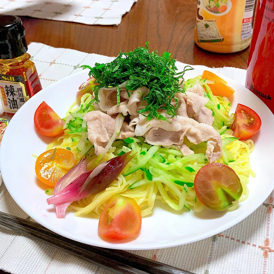 Snapdishの料理写真:豚しゃぶ冷し中華|akkoさん