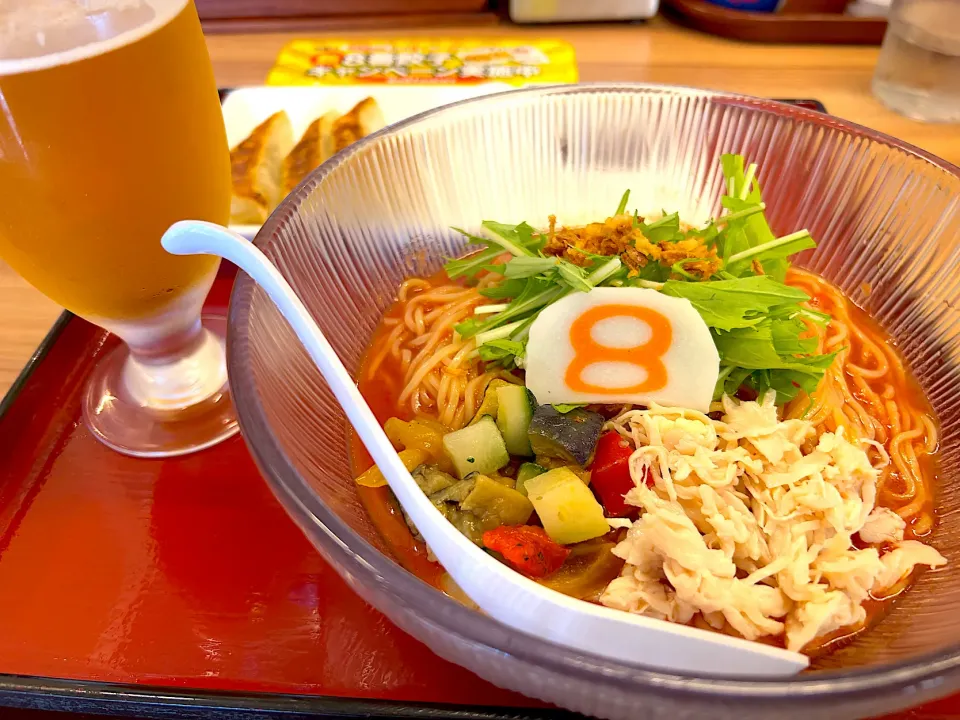 Snapdishの料理写真:8番ラーメン　トマト冷麺＆餃子🥟|Tak@さん