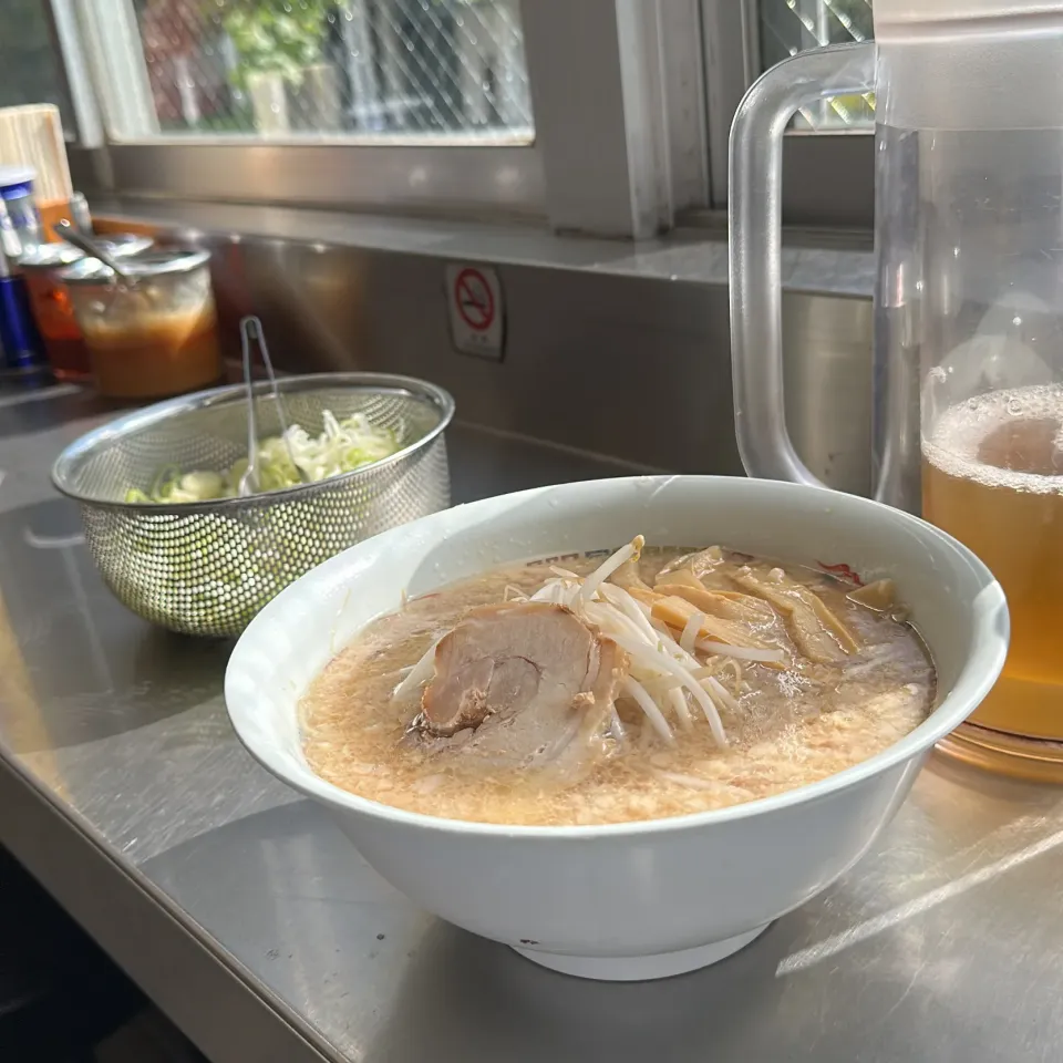 Snapdishの料理写真:ラーメン|Hajime Sakaiさん