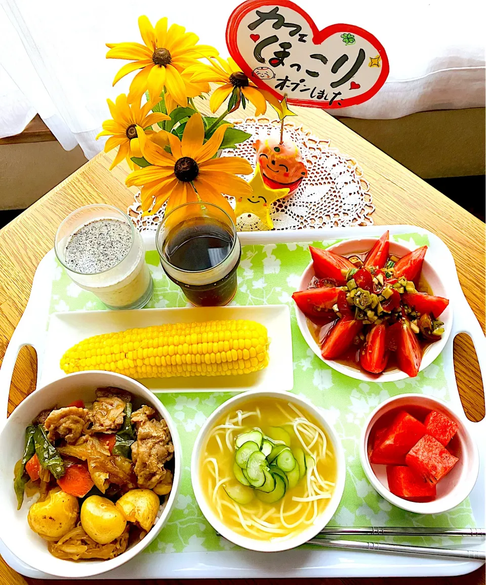 幸せ朝ごはん^ - ^💖肉じゃが丼大盛り笑😆星つぶコーン🌽🍅山形のダシかけ満腹です笑笑^ - ^|HAMI69さん