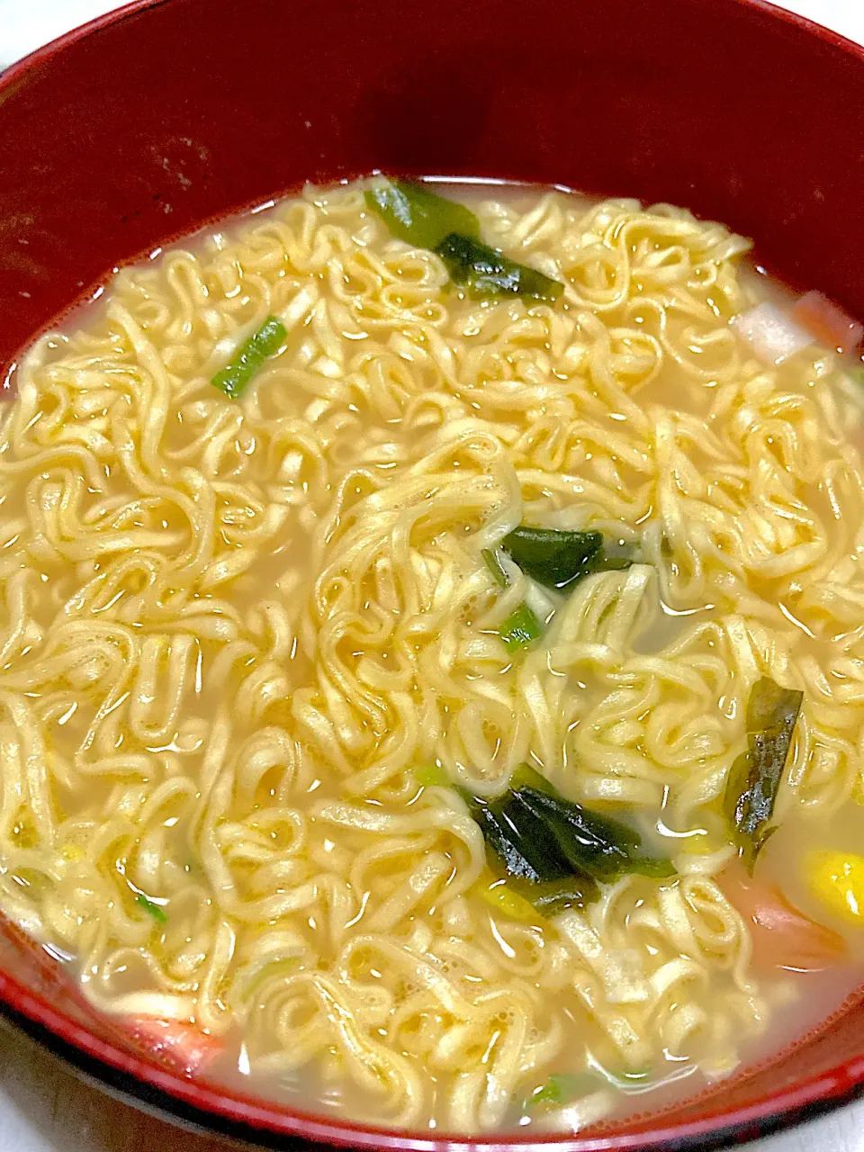 残り物でシーフードラーメン〜底にいろいろあります|Ayaさん