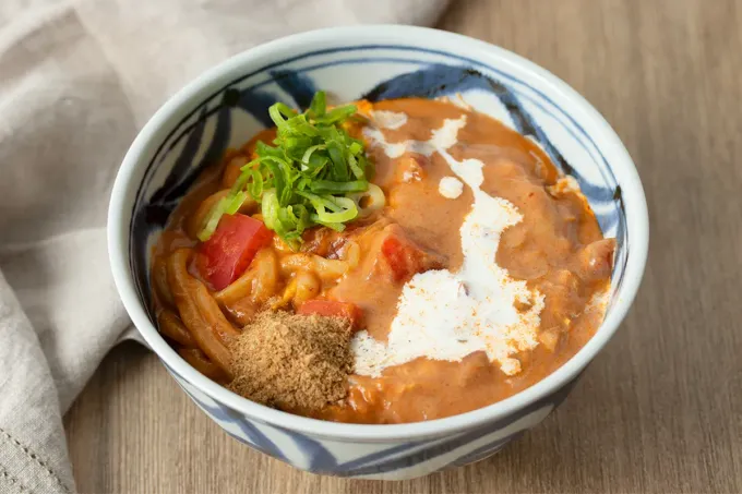 Snapdishの料理写真:トマたま豆乳カレーうどん|ユウキ食品＆マコーミックさん