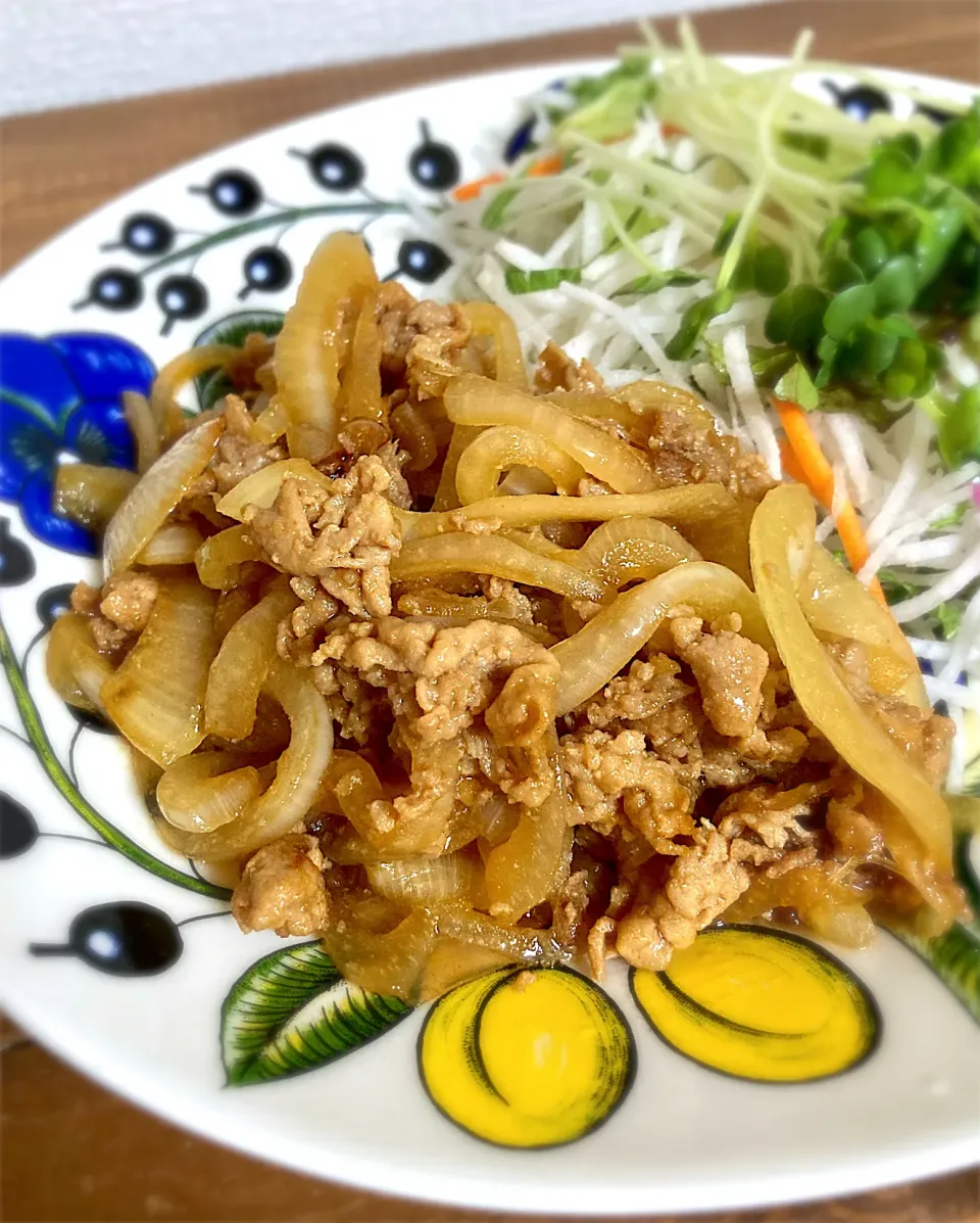 豚ロースの生姜焼き𓃟⋆⋆|さくらさん