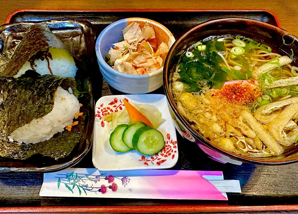 Snapdishの料理写真:おにぎり定食|にゃあ（芸名）さん