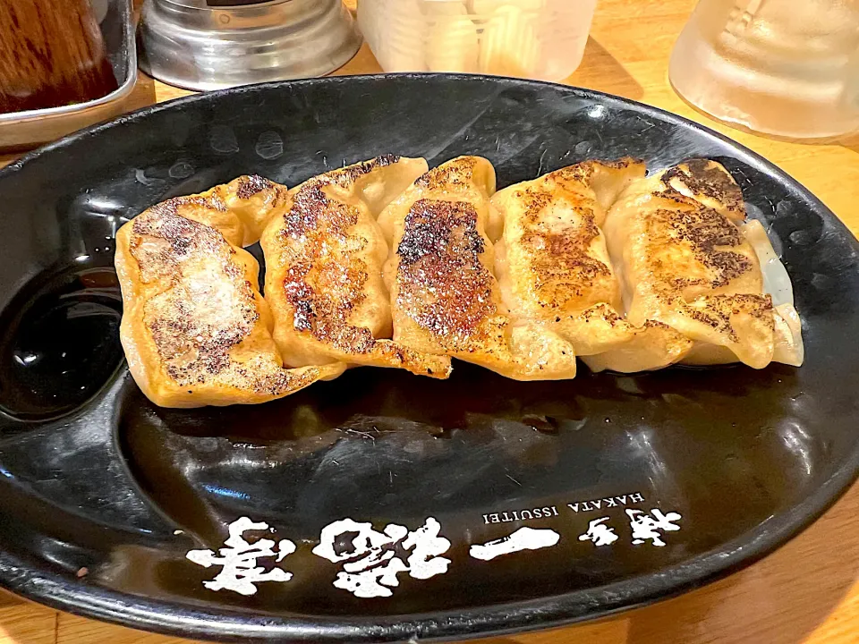 Snapdishの料理写真:博多一口餃子|流線形さん