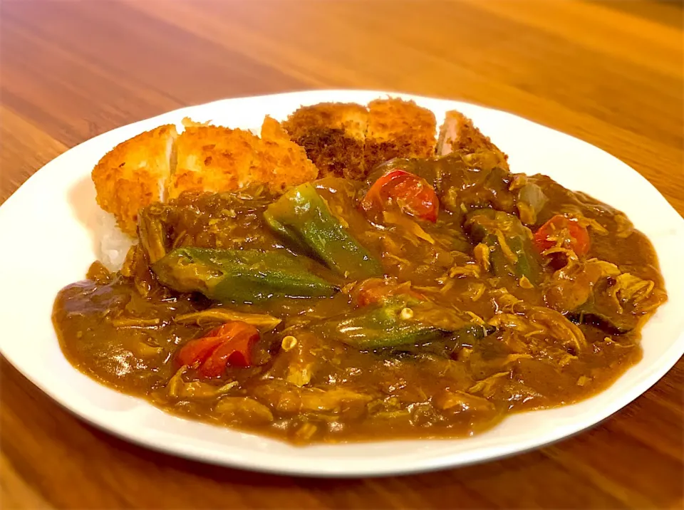 ロティサリーチキンのアレンジ！夏野菜のチキンカレー|ふくすけ食堂さん