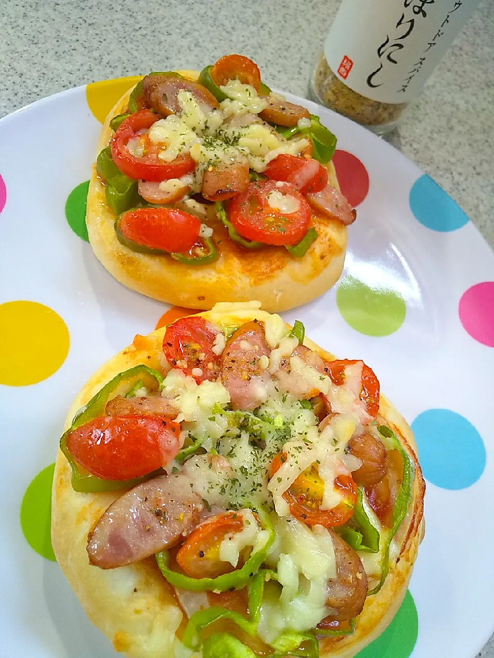 夏野菜ピザ焼けました(*´Д`*)
まいう〰️🍅🧅🧀|さくらんぼさん