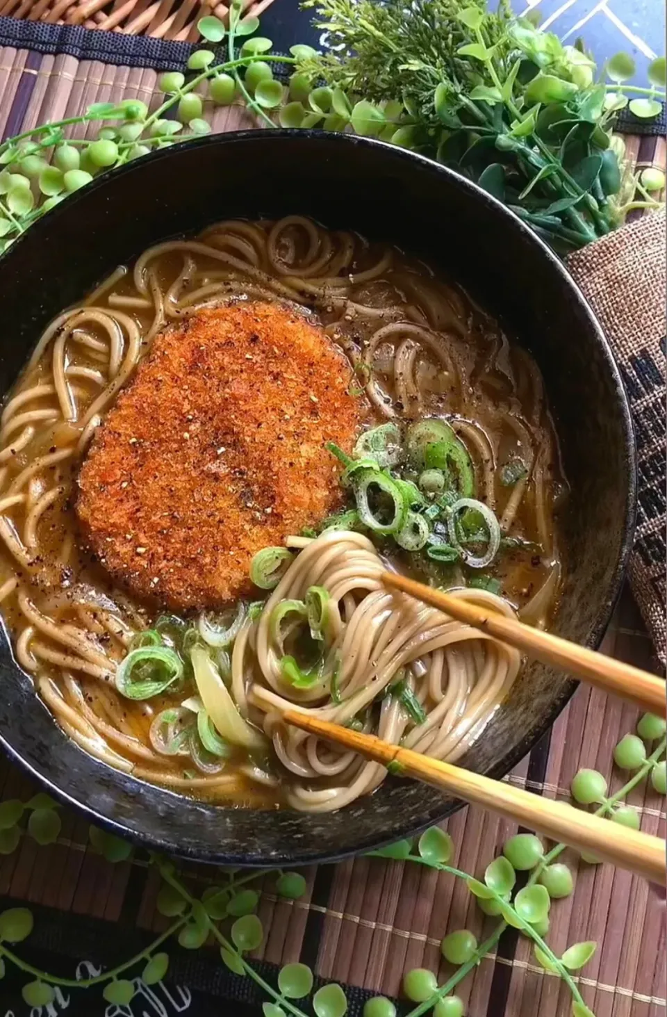 Snapdishの料理写真:台風コロッケカレーそば|MAPITEEさん