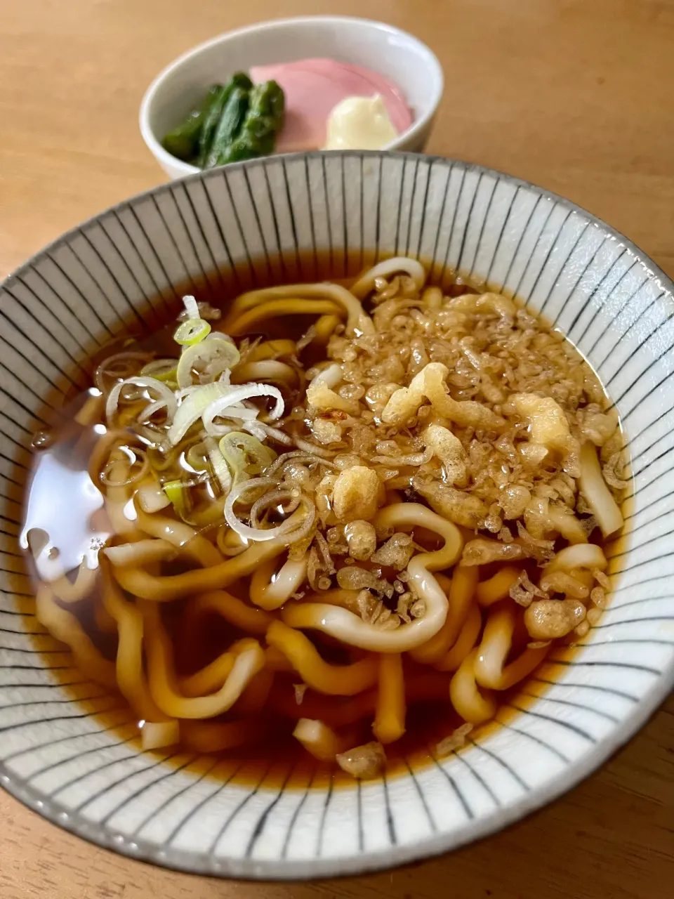 Snapdishの料理写真:冷かけたぬき細うどん|deekay71さん